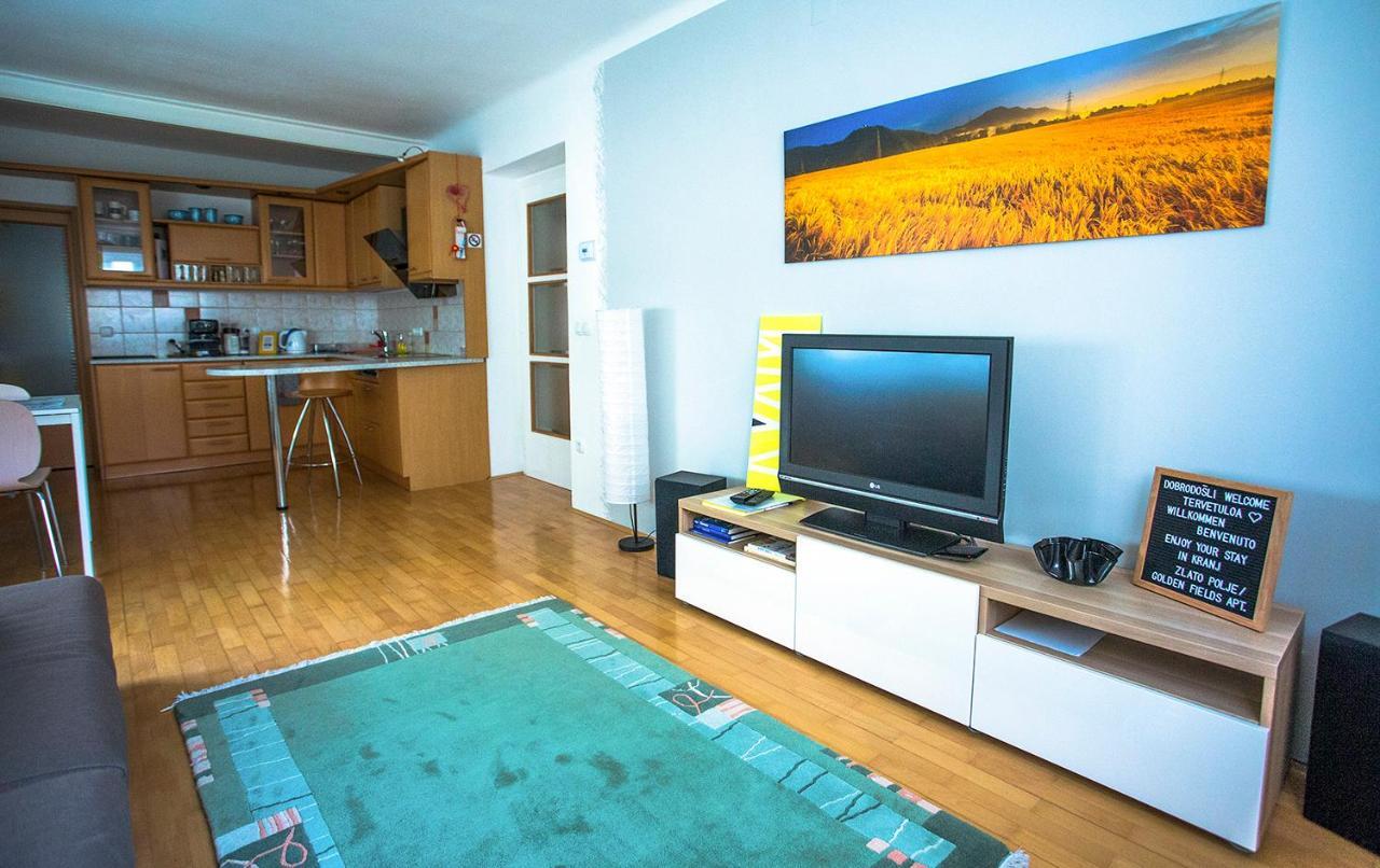 Goldenfields Apartment Kranj Eksteriør bilde